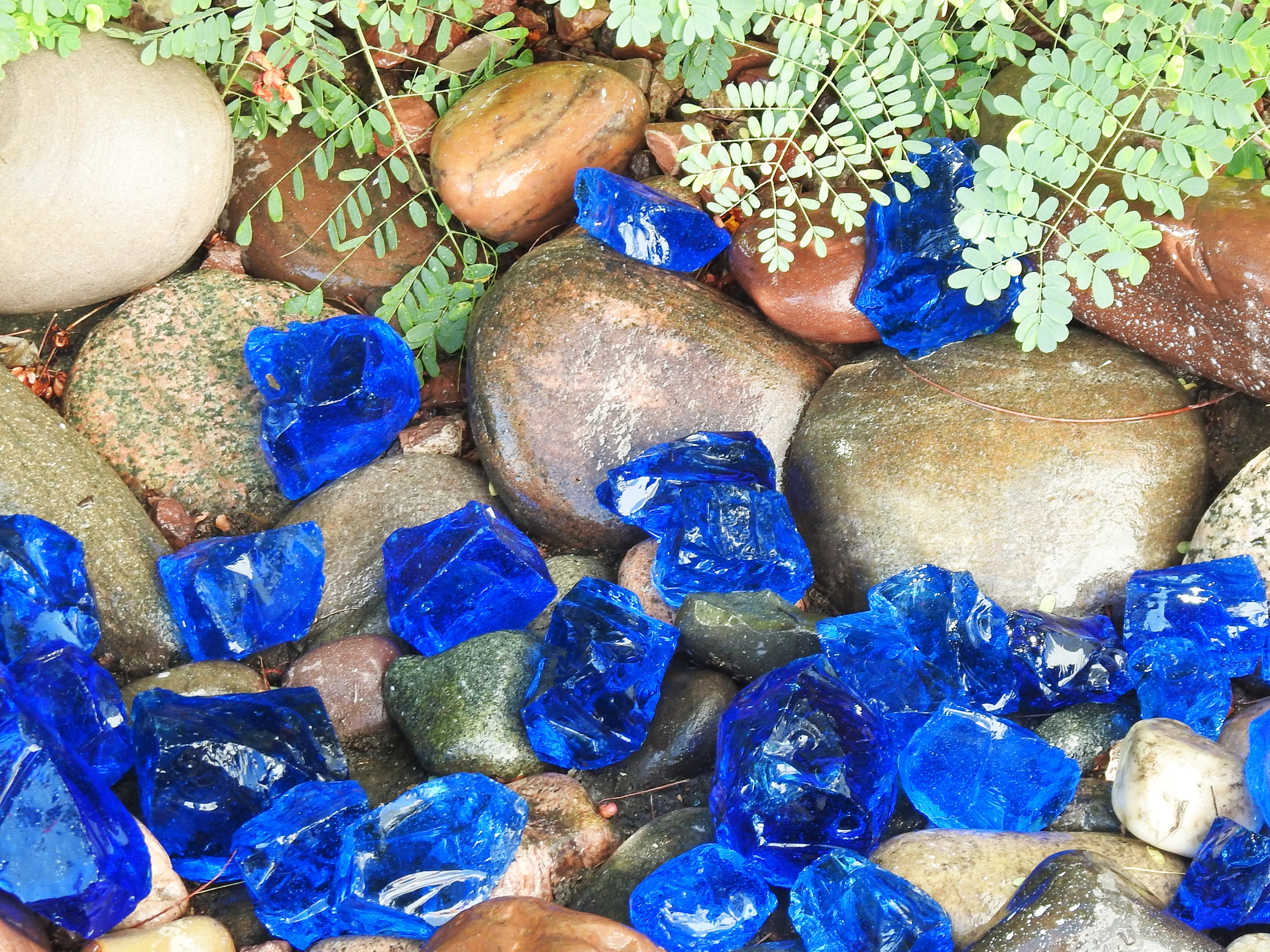 Hiland Landscape Recycled Glass - 50-100mm Turquoise