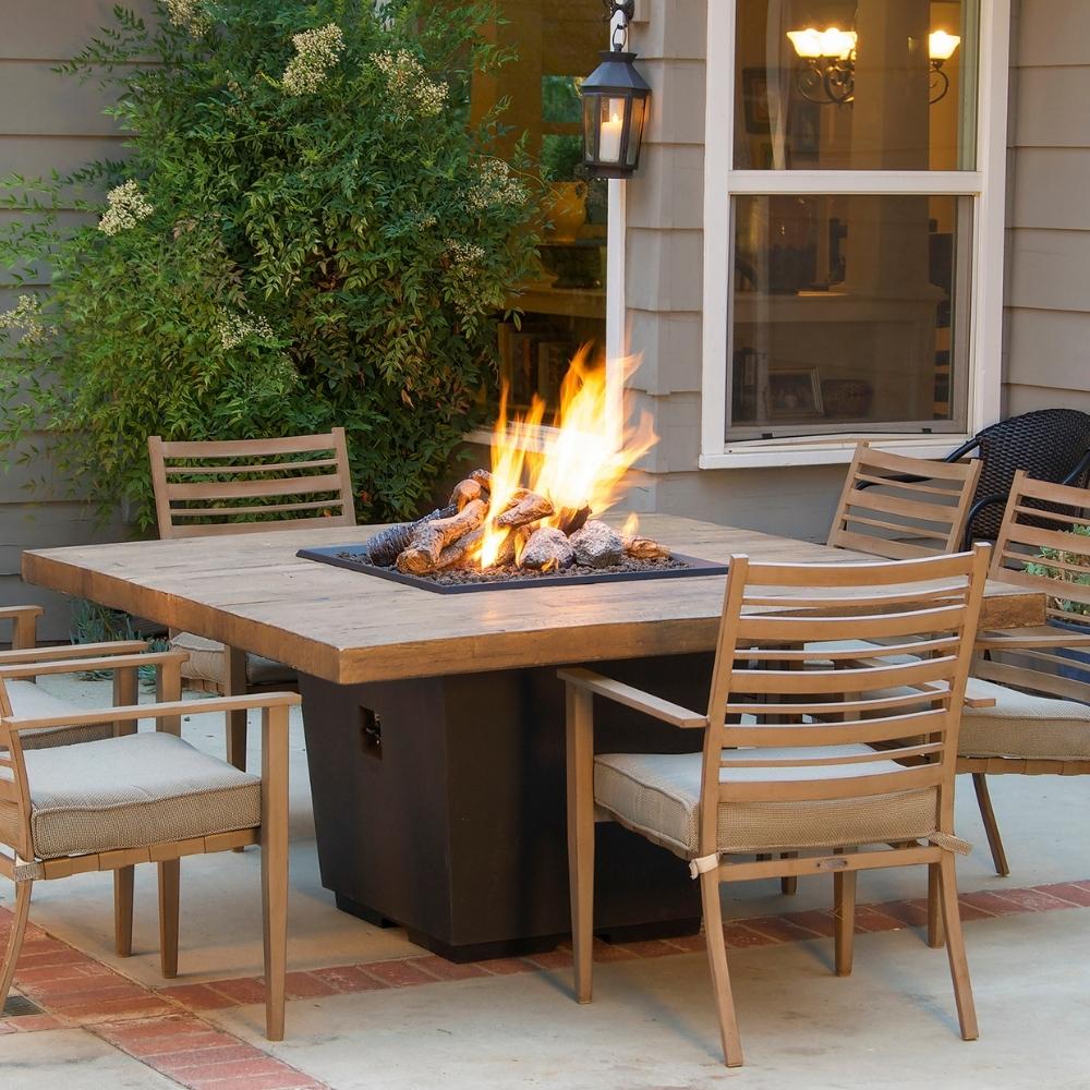 American Fyre Designs Cosmopolitan 36" "Reclaimed Wood" Square Gas Fire Pit Table - Lifestyle Patio