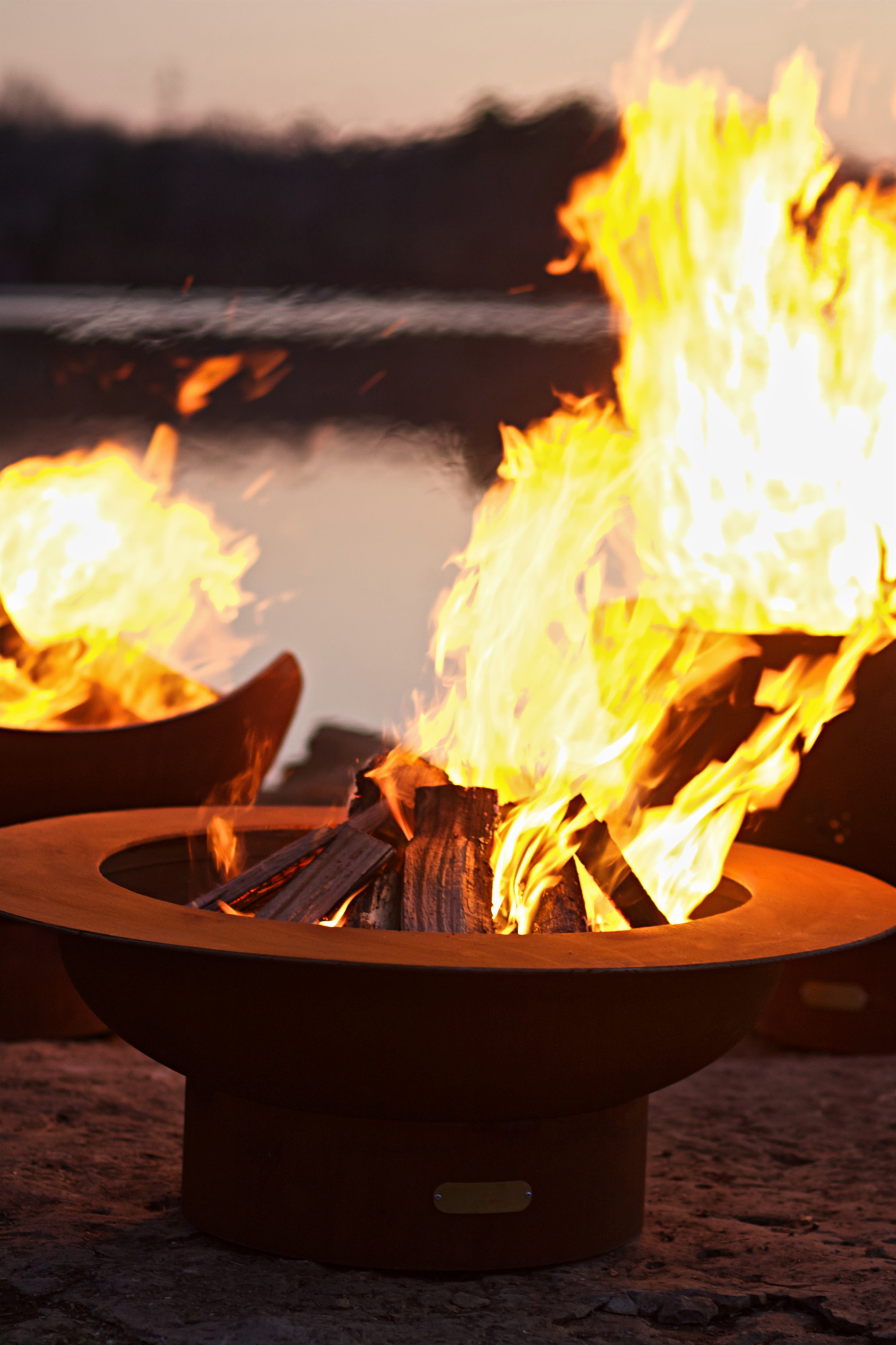 Fire Pit Art Saturn w/lid - Customized Fire Pit