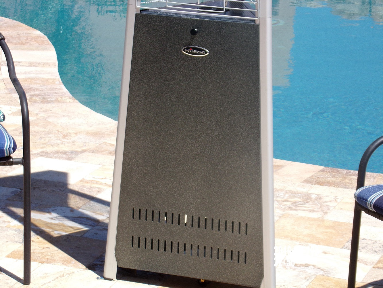 Hiland 94" Tall Commercial Triangle Glass Tube Heater -Hammered Silver- HLDS01-CGTCB- Case