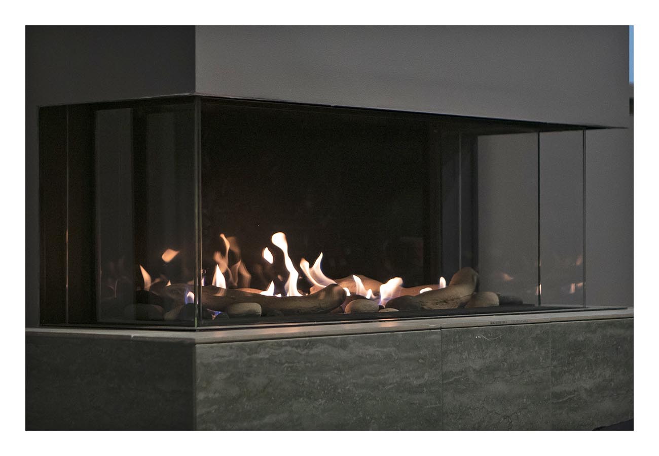 Sierra Flame Toscana Three Sided Natural Gas or Liquid Propane Gas Fireplace- Three Sided
